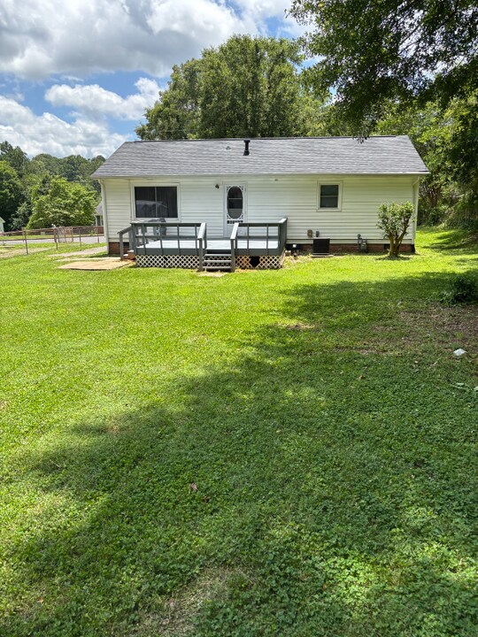 2837 Meade Ave in Gastonia, NC - Building Photo