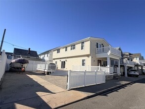 65 New Hampshire St in Long Beach, NY - Building Photo - Building Photo