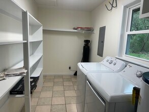 205 Blackwood Rd in Cullowhee, NC - Building Photo - Building Photo