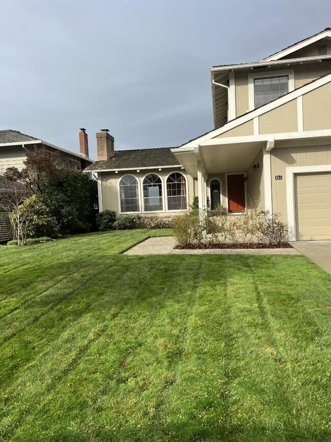 381 St Andrews Ln in Half Moon Bay, CA - Building Photo - Building Photo