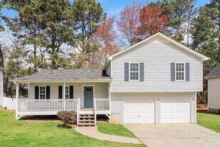 385 River Trace Dr in Villa Rica, GA - Building Photo