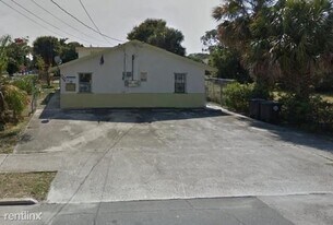 616 11th St in West Palm Beach, FL - Building Photo