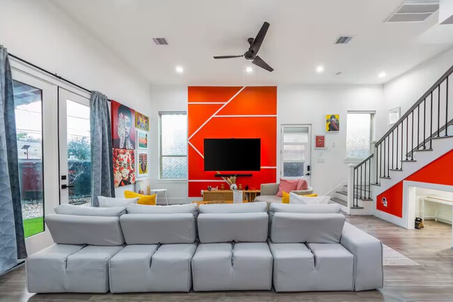 property at 2802 Campbell St