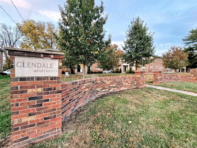 3206 Orchard Manor Cir in Louisville, KY - Building Photo - Building Photo