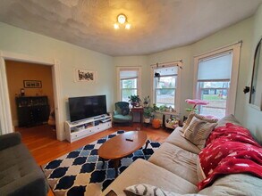 72 Marshall St in Medford, MA - Building Photo - Building Photo