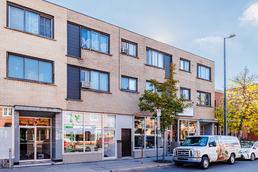 5526 Laurendeau Rue in Montréal, QC - Building Photo