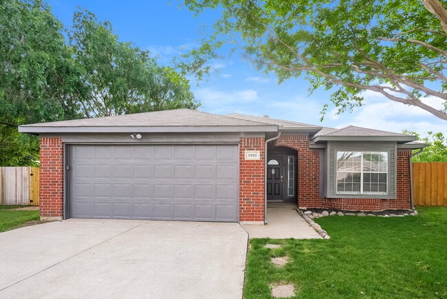 property at 5905 Aloe Ct