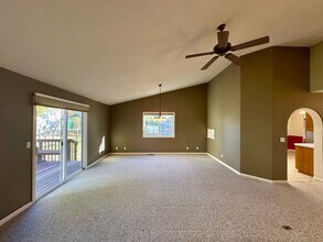 105 Defiant Way in Grass Valley, CA - Building Photo - Building Photo