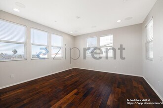 3048 Beachwood Blf Wy in San Diego, CA - Building Photo - Building Photo