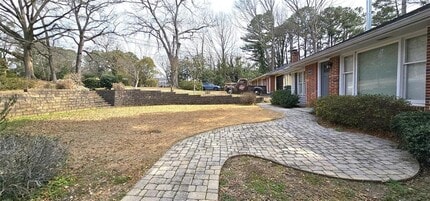 2633 Mural Dr in Chamblee, GA - Building Photo - Building Photo