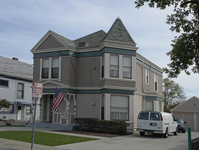 1108 Regent St in Alameda, CA - Building Photo - Building Photo