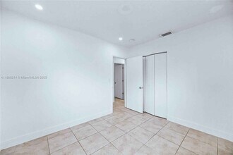 3230 NW 171 Terrace in Miami Gardens, FL - Building Photo - Building Photo