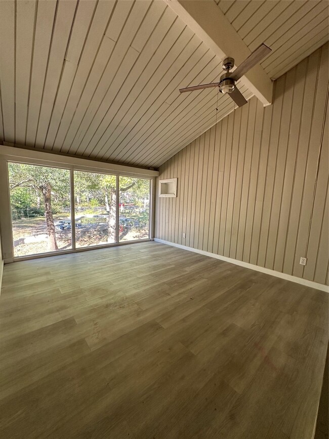 property at 13 Lakeway St