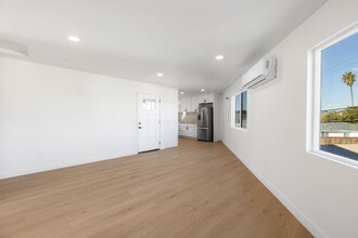 3730 Acacia St in San Diego, CA - Building Photo - Building Photo