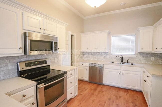 1928 77th Pl in Lubbock, TX - Building Photo - Building Photo