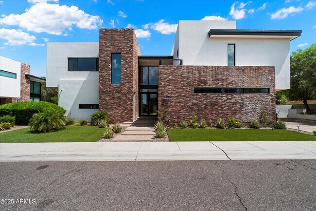 4525 N 36th Way in Phoenix, AZ - Building Photo - Building Photo