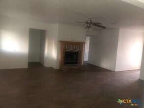 3804 Captain Dr in Killeen, TX - Building Photo - Building Photo