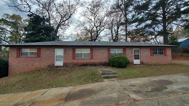 1705 45th Ave in Meridian, MS - Building Photo - Building Photo