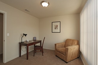 Tollhouse Crossing in Clovis, CA - Foto de edificio - Interior Photo