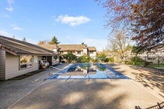 14200 171st Ave NE in Woodinville, WA - Building Photo - Building Photo