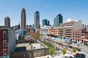 48-13 Vernon Blvd in Long Island City, NY - Building Photo - Other