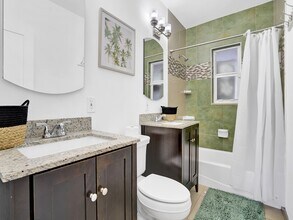 2055 NE 140th St in North Miami Beach, FL - Building Photo - Building Photo