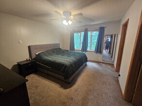 3838 Regent Ave N-Unit -3838 in Minneapolis, MN - Building Photo - Building Photo