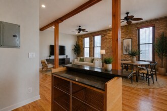 3000 S Archer Ave in Chicago, IL - Building Photo - Building Photo