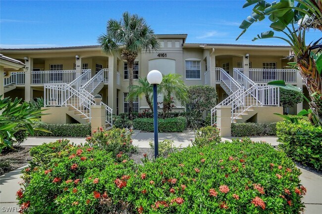 4161 Sawgrass Point Dr in Bonita Springs, FL - Building Photo - Building Photo