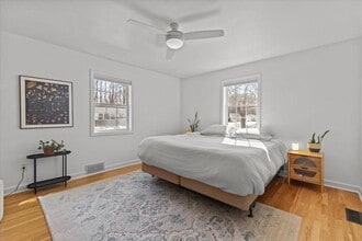 80 Cross Pkwy in Burlington, VT - Building Photo - Building Photo
