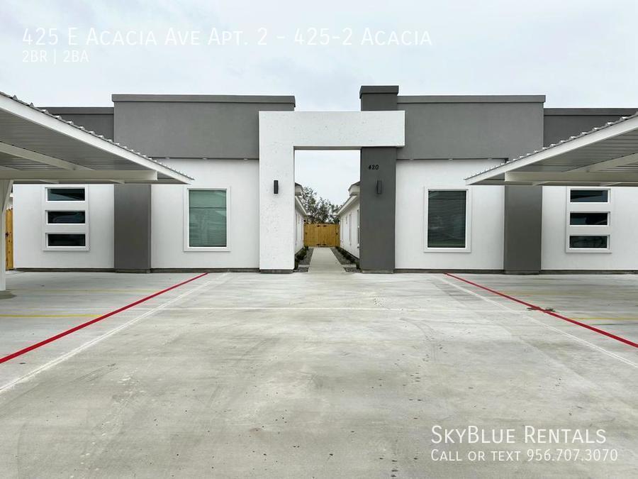425 E Acacia Ave in Alamo, TX - Building Photo
