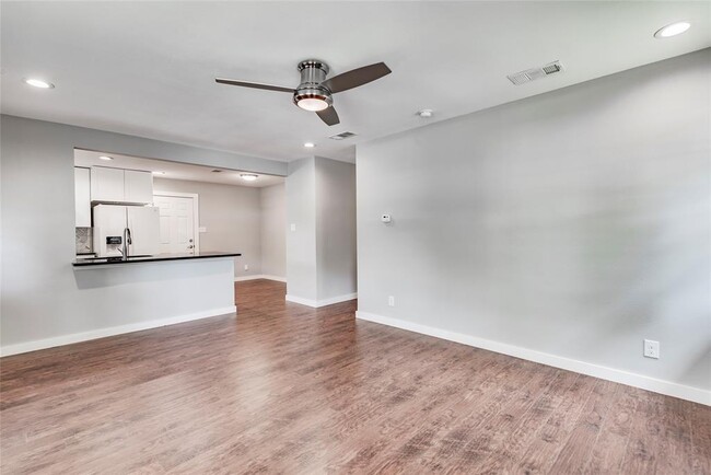 6511 Pevensey Dr in Austin, TX - Building Photo - Building Photo