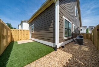 121 Huntley Dr in Pelham, AL - Building Photo - Building Photo