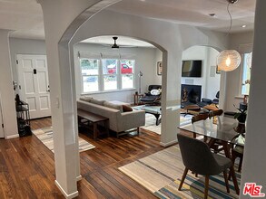 390 N Baldwin Ave in Sierra Madre, CA - Building Photo - Building Photo