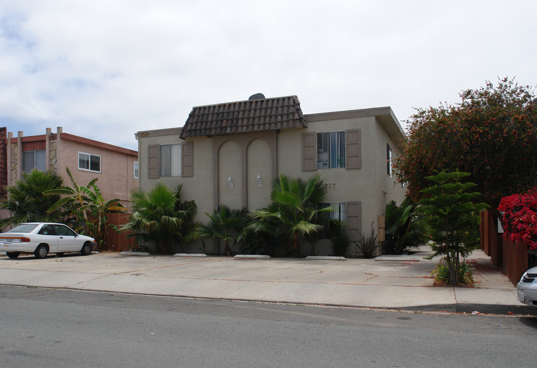 717 Boulevard Ave in Imperial Beach, CA - Building Photo