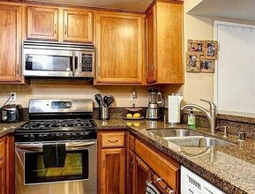 24105 Del Monte Dr. in Santa Clarita, CA - Building Photo - Building Photo