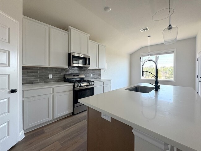 5930 Eldora Dr in College Station, TX - Foto de edificio - Building Photo