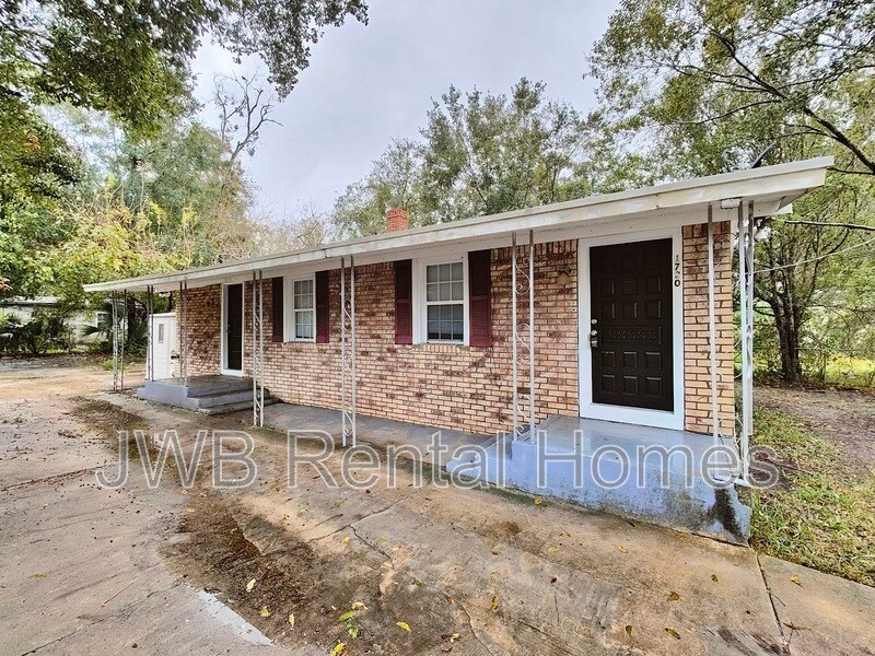 1720 Brooker Rd in Jacksonville, FL - Building Photo