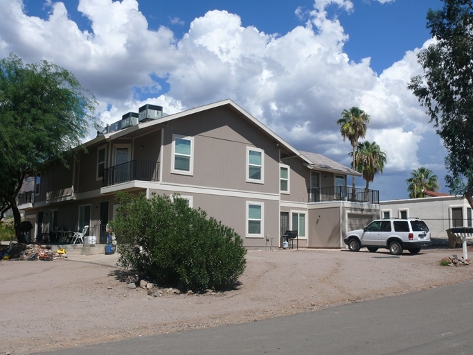 Palm Way Apartments in Gold Canyon, AZ - Building Photo