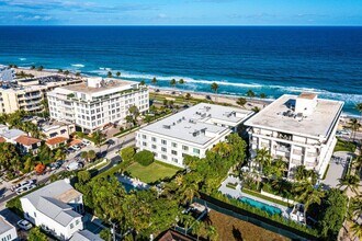 350 S Ocean Blvd in Palm Beach, FL - Building Photo - Building Photo