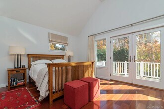 12 Partridge Dr in Sag Harbor, NY - Building Photo - Building Photo