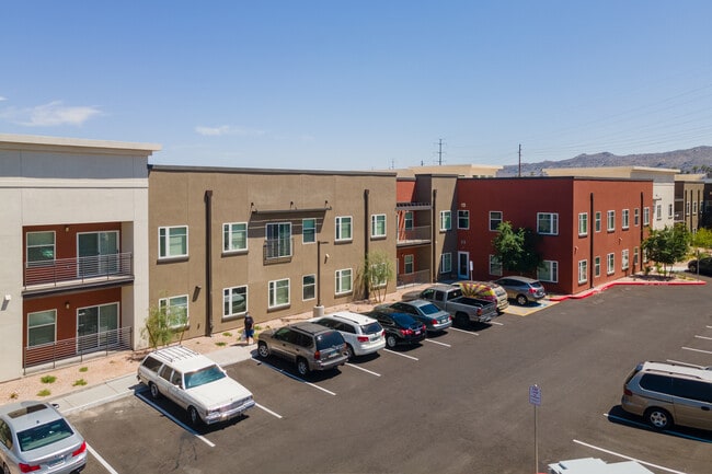 South Summit Estates in Phoenix, AZ - Foto de edificio - Building Photo