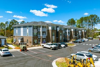 Lewis Place in Raleigh, NC - Foto de edificio - Building Photo