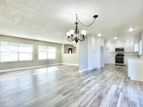 650 Oak Dr in North Salt Lake, UT - Building Photo - Building Photo