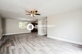 8181 Albatross Rd in Ft. Myers, FL - Building Photo - Building Photo