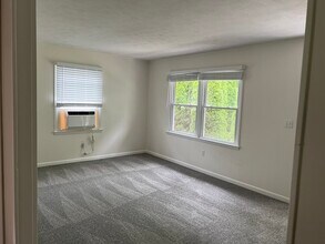 68 Webb Cove Rd, Unit B in Asheville, NC - Building Photo - Building Photo