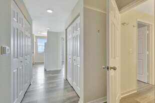 616 Clearwater Park Rd in West Palm Beach, FL - Building Photo