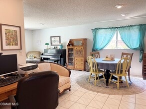 2291 Jonesboro Ave in Simi Valley, CA - Building Photo - Building Photo