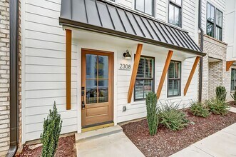 2308 Chamberlain Ave in Charlotte, NC - Building Photo - Building Photo