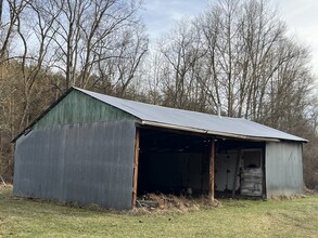 13280 Big Cola Rd in Rockbridge, OH - Building Photo - Building Photo